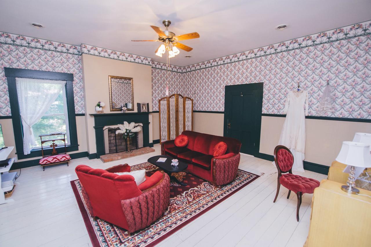 Old Caledonian Bed & Breakfast Экстерьер фото