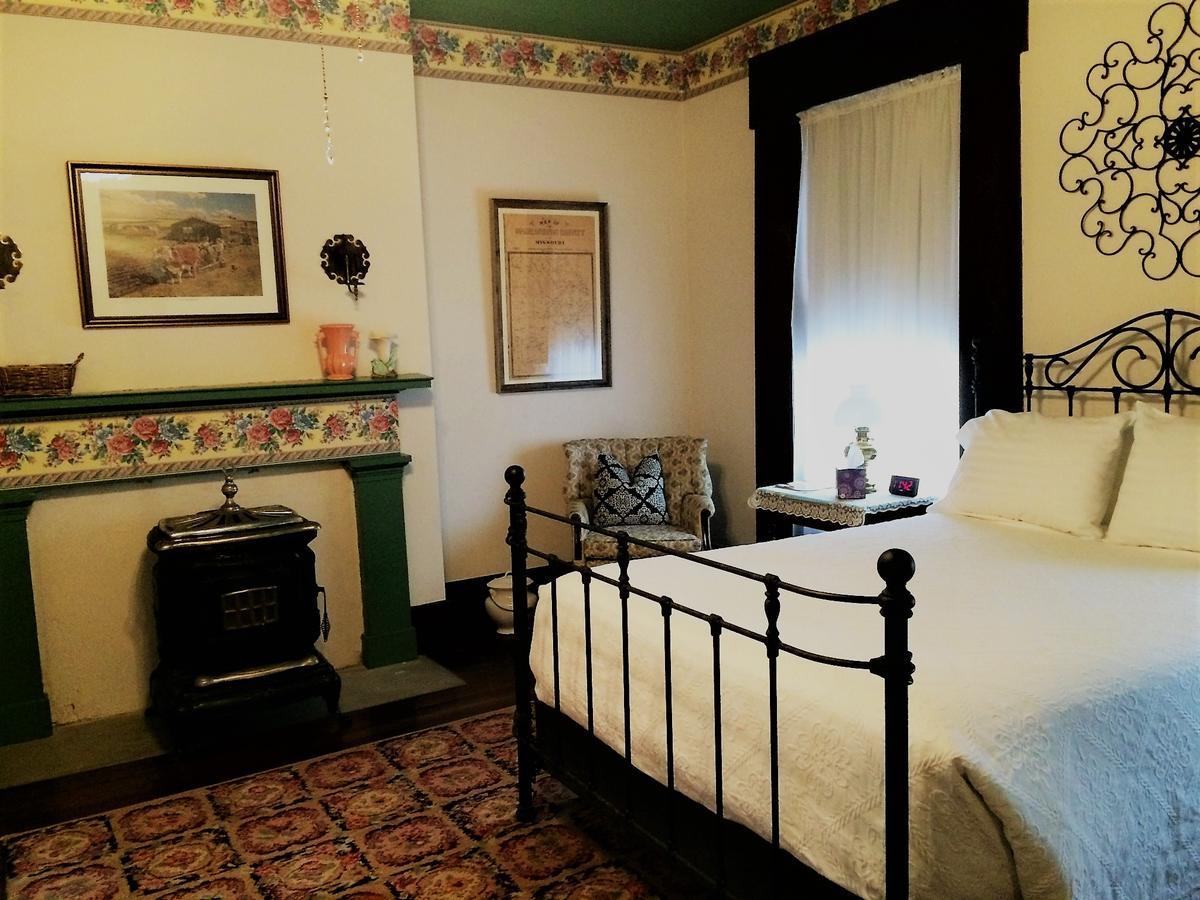 Old Caledonian Bed & Breakfast Экстерьер фото