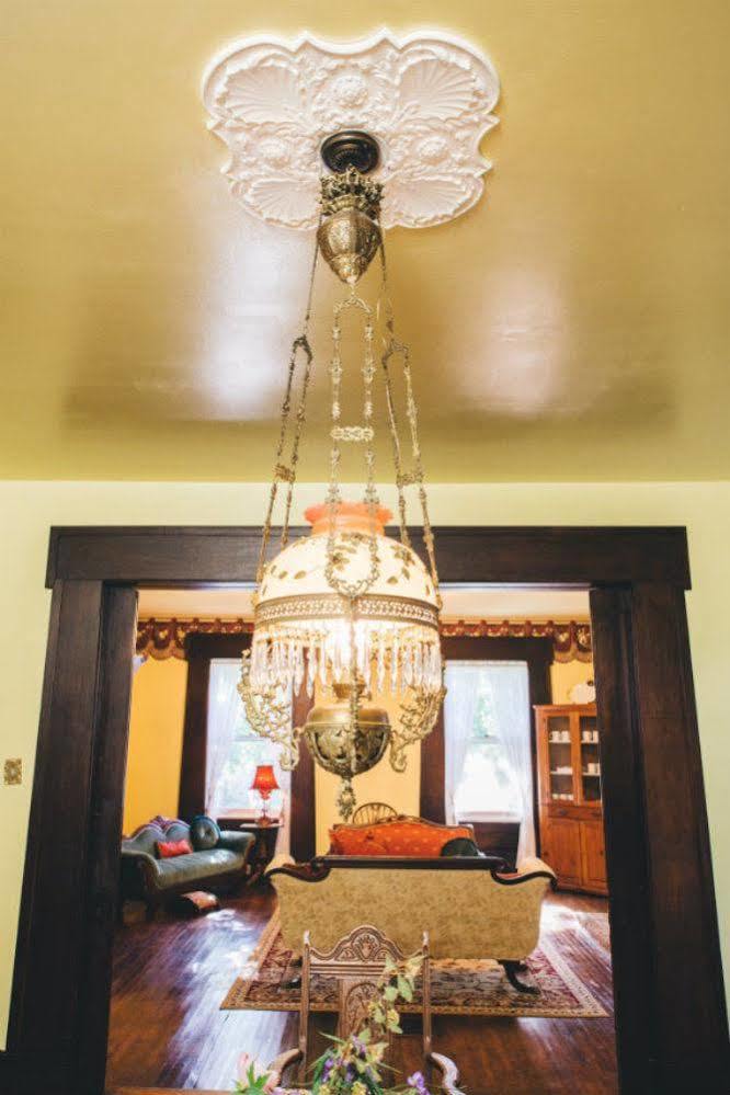Old Caledonian Bed & Breakfast Экстерьер фото